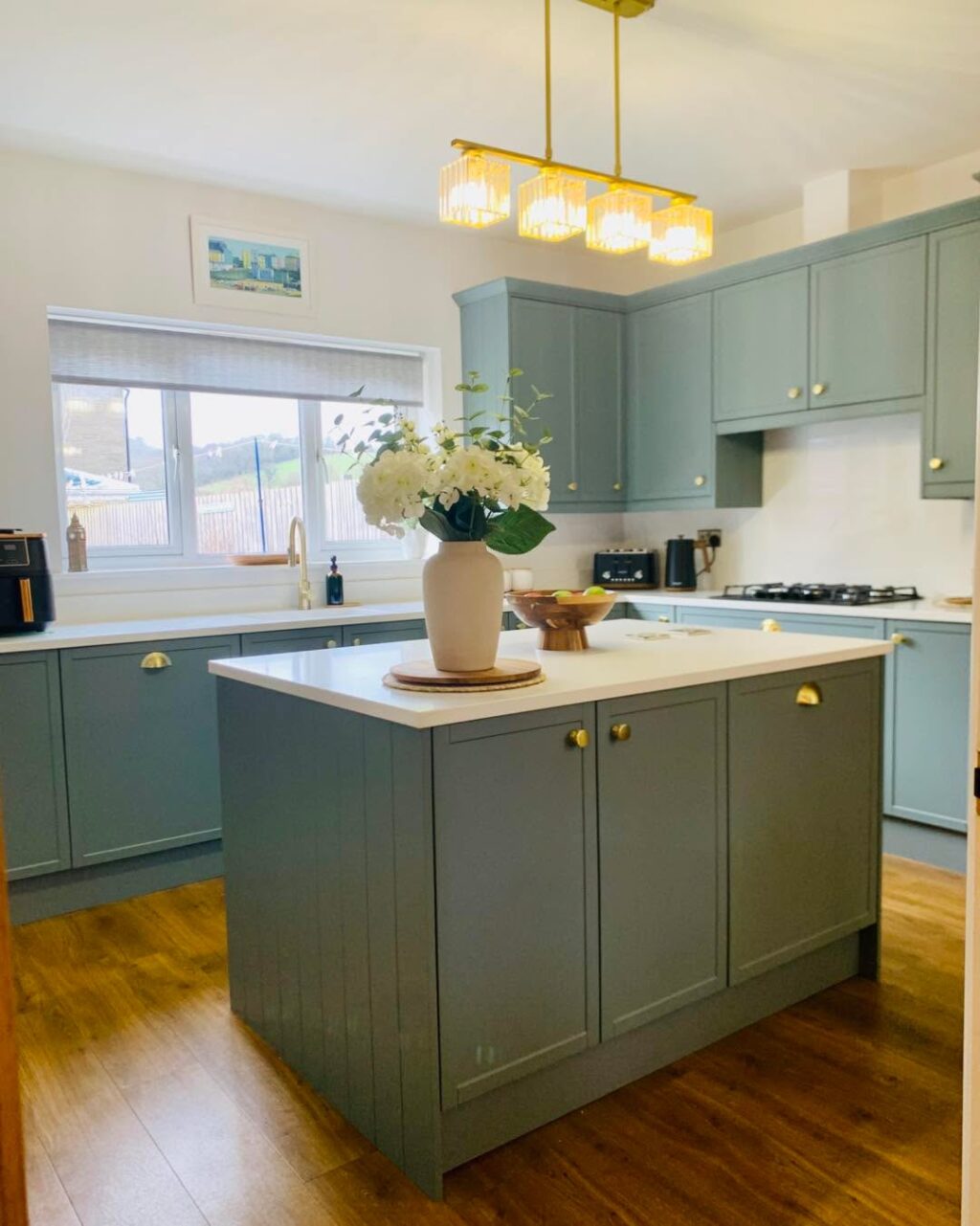 Instagram post from qdwoodwork. This post is in position 0.